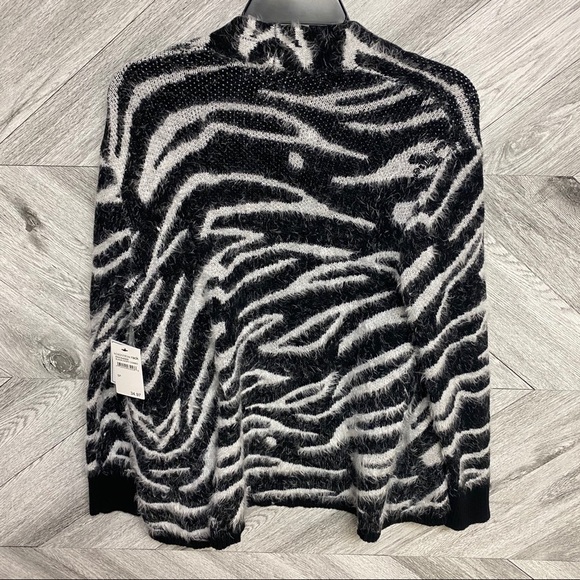 Susina | Open Front Zebra Cardigan Size XSP - Picture 7 of 7